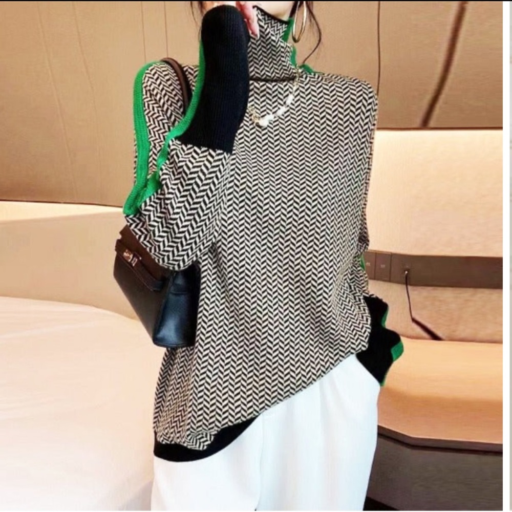 ELEANOR HERRINGBONE LUXE
TURTLENECK